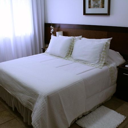 Hotel Dom Henrique Timóteo Buitenkant foto