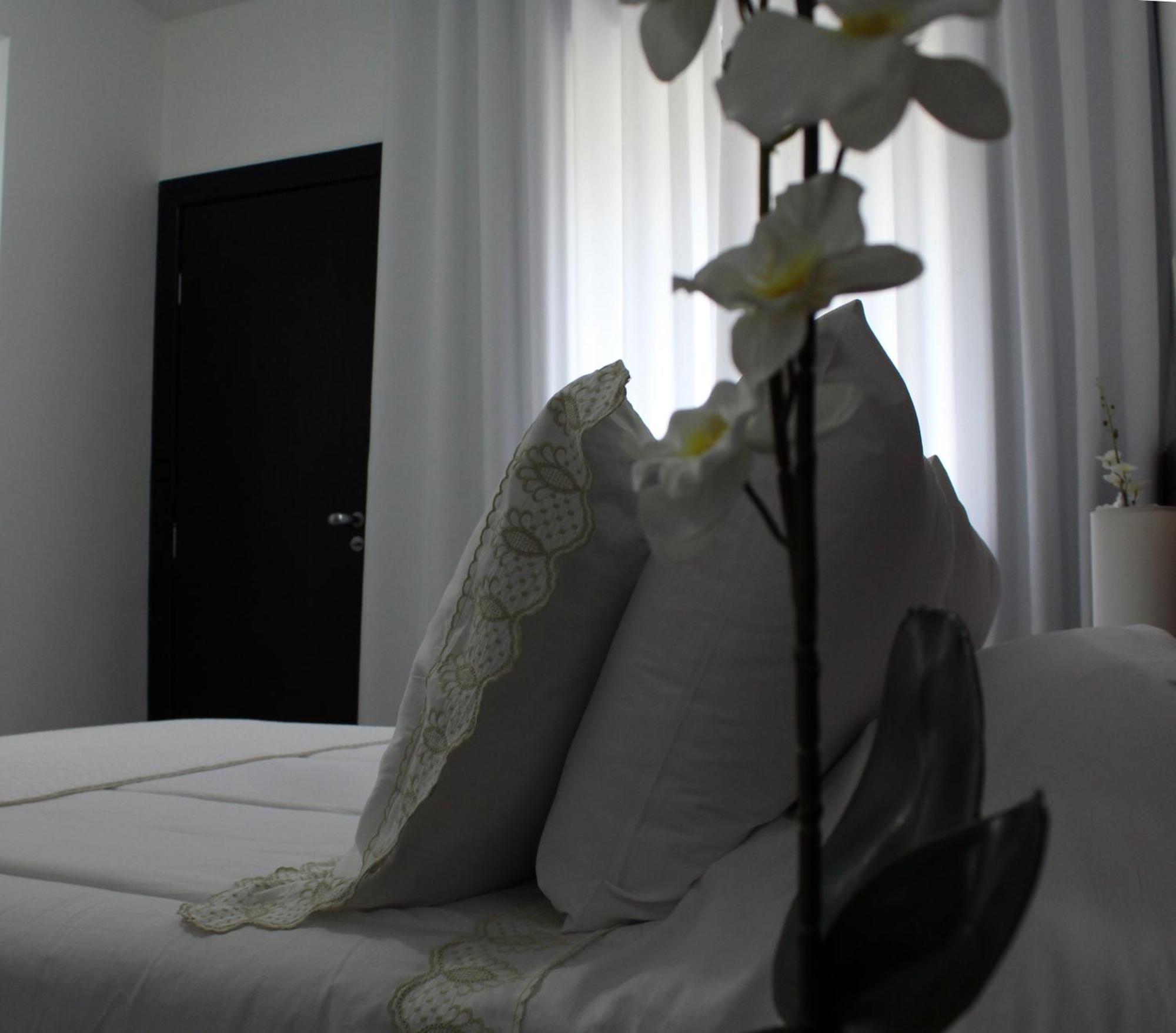Hotel Dom Henrique Timóteo Buitenkant foto