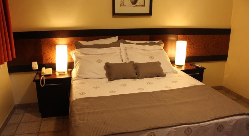 Hotel Dom Henrique Timóteo Buitenkant foto