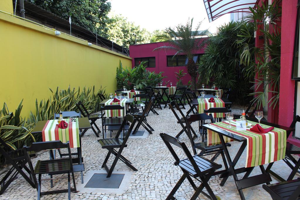 Hotel Dom Henrique Timóteo Buitenkant foto