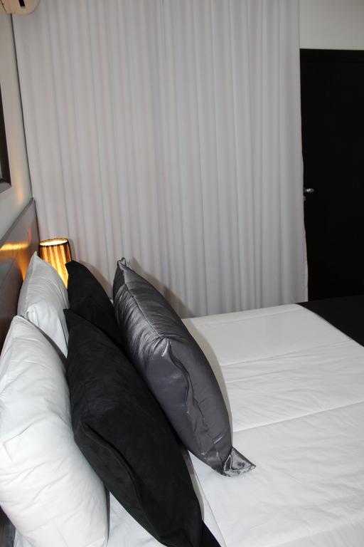 Hotel Dom Henrique Timóteo Buitenkant foto