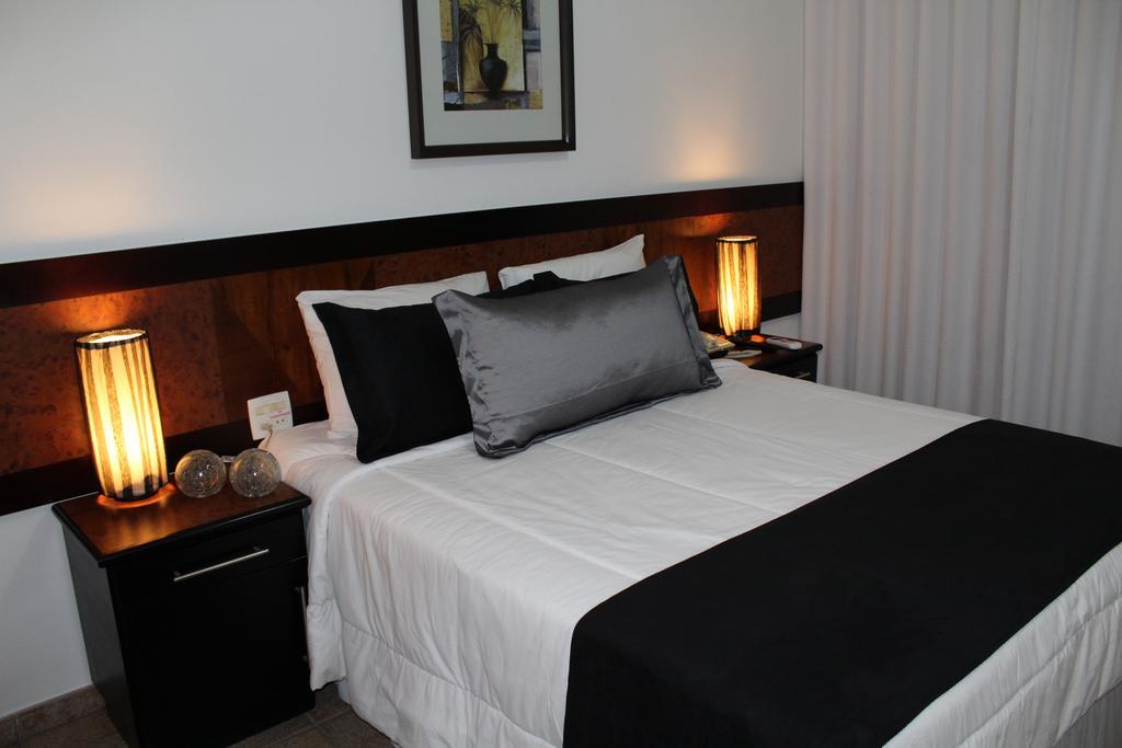 Hotel Dom Henrique Timóteo Buitenkant foto