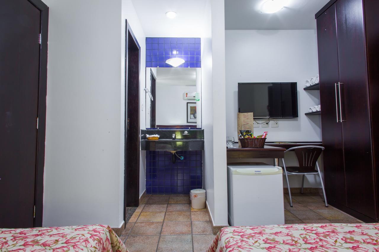 Hotel Dom Henrique Timóteo Buitenkant foto