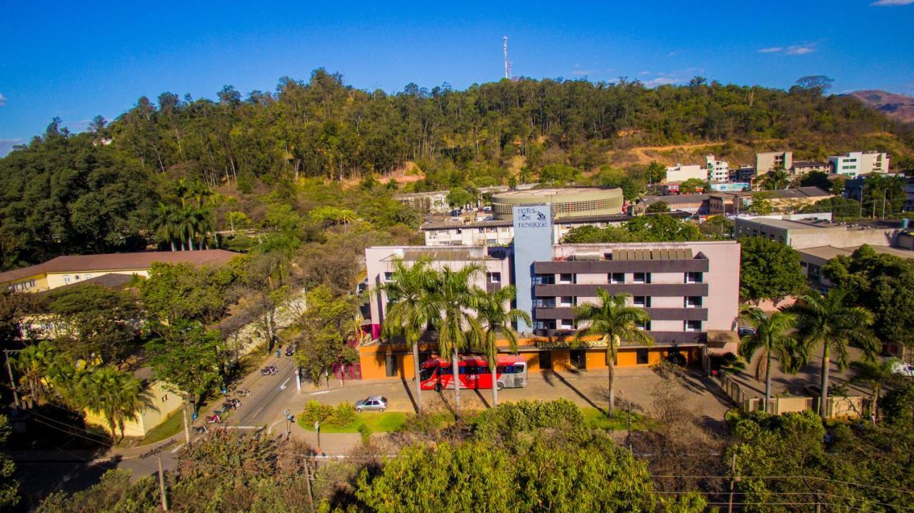 Hotel Dom Henrique Timóteo Buitenkant foto